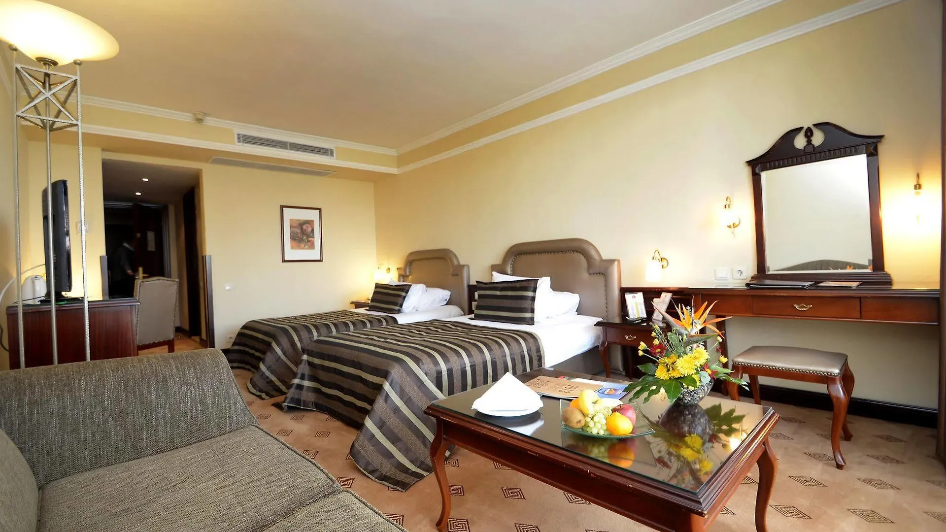 Karaca Hotel Izmir