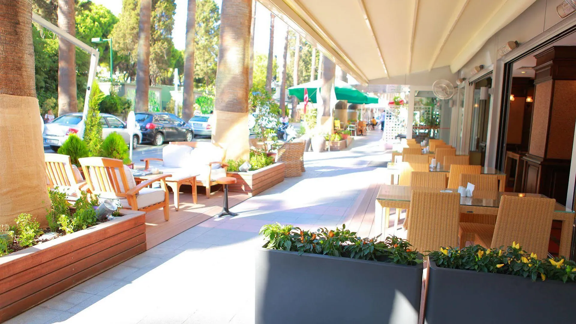Karaca Hotel Izmir 4*,